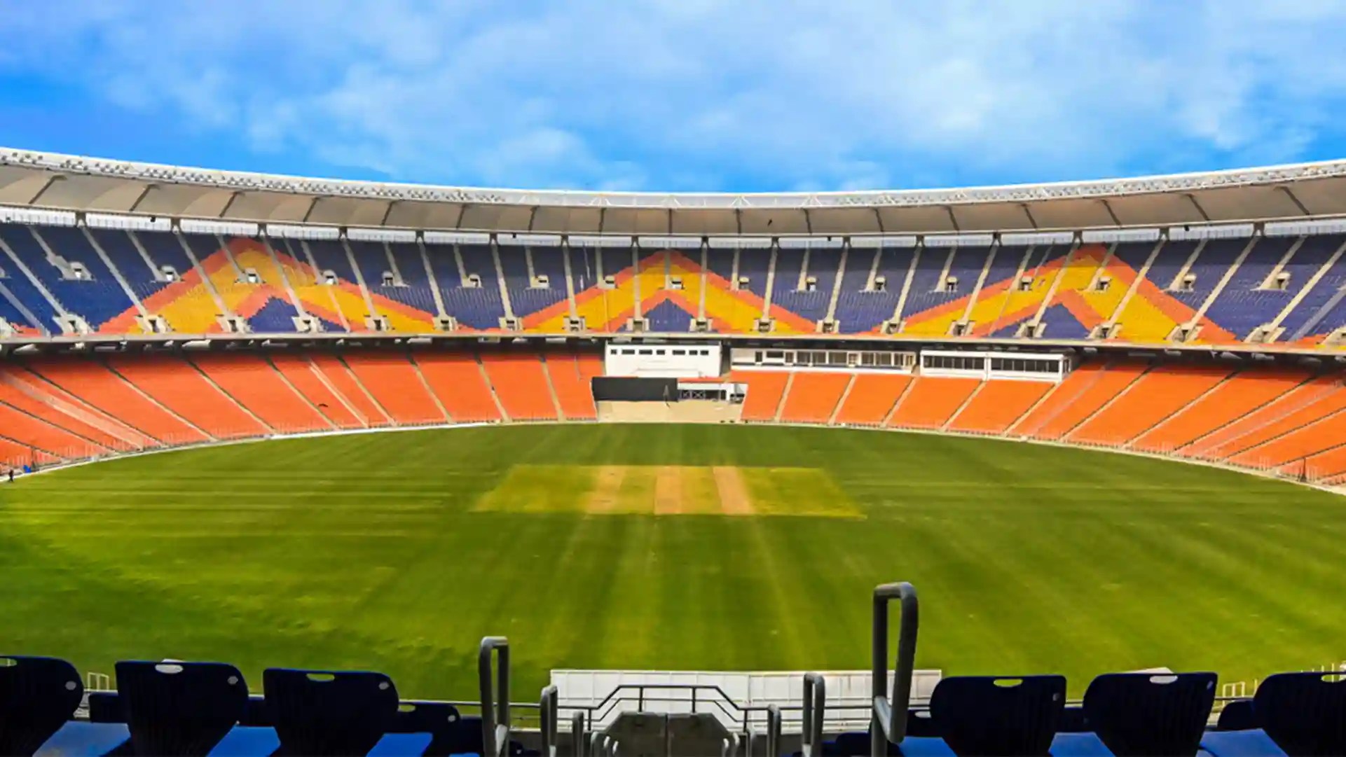 10 Biggest Cricket Stadiums in India With Seating Capacity & Unique Features